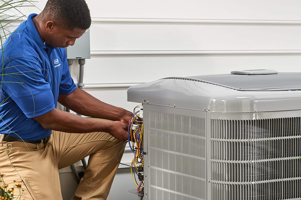 Your Guide to Emergency Air Conditioning Repair: When, Why and How Much