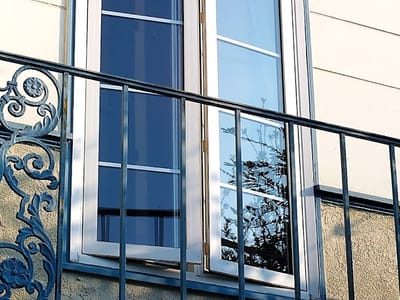 California Deluxe Windows