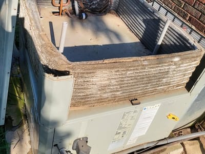 Roosters heating and cooling